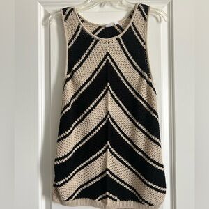 GAP Black and Cream Sleeveless Tank Top